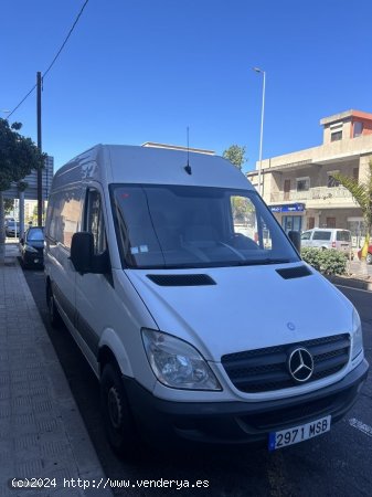 Mercedes Sprinter SPRINTER de 2012 con 168.000 Km por 16.500 EUR. en Tenerife