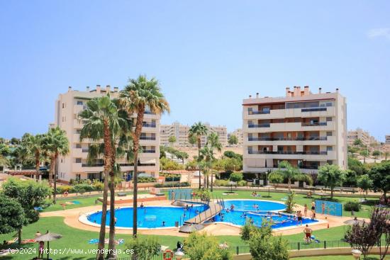 ¡Tu nuevo hogar te espera en Los Arenales del Sol! 🏖️✨ - ALICANTE