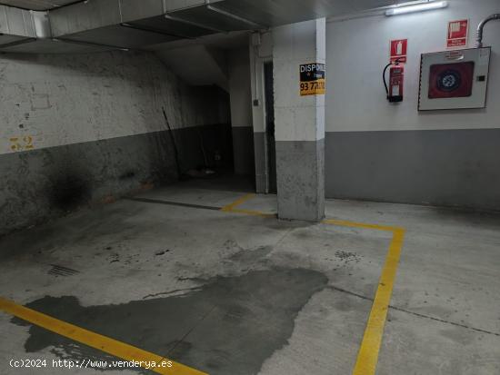 Plaza de parking en zona Poble Sec - BARCELONA