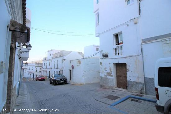 Casa para rehabilitar como Alojamiento Turístico - CADIZ