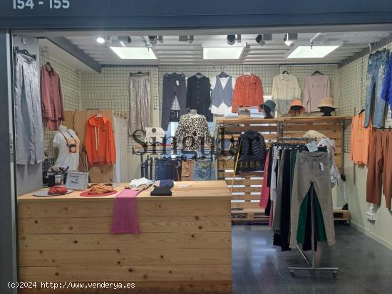 Oportunidad de Traspaso de 2 Tiendas en el Emblemático Mercado de Sant Antoni - BARCELONA