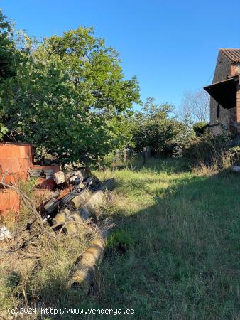 TERRENO EN VENTA EDIFICABLE PARA 10 VIVIENDAS - BARCELONA