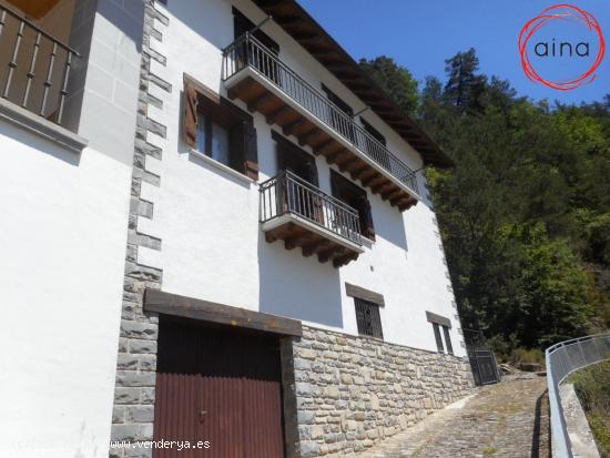 Venta casa en Uztarroz - NAVARRA