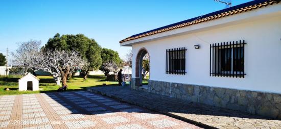 Chalet de 3 dormitorios en el Marquesado - CADIZ