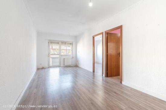 Se Vende en Cornella de Llobregat - BARCELONA