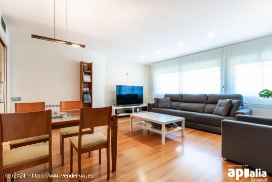 DUPLEX EN CENTRO CON PARKING - BARCELONA