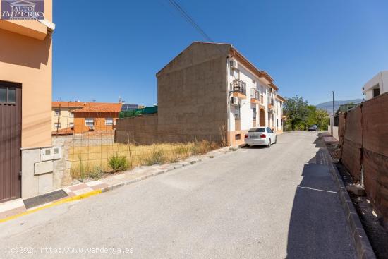 Venta de solar urbano de 204 m2 en Otura (Granada) - GRANADA