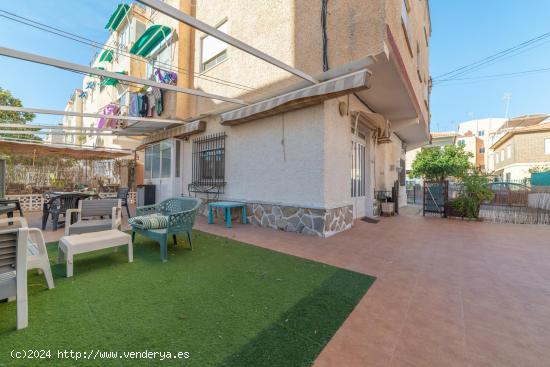 Se Vende en Santiago de la ribera - MURCIA