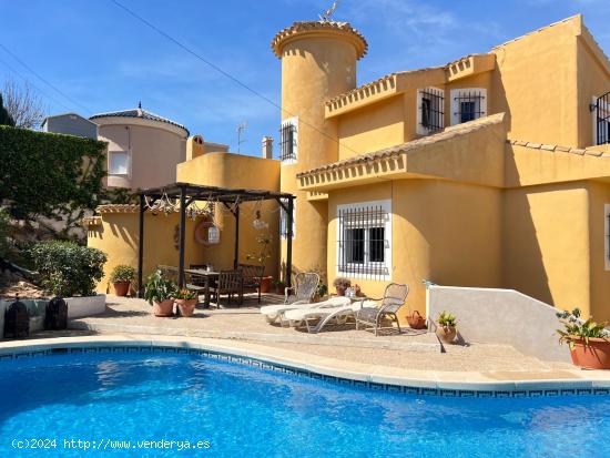 VENTA DE CHALET EN  CALA FLORES - MURCIA