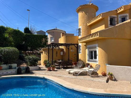 VENTA DE CHALET EN  CALA FLORES - MURCIA