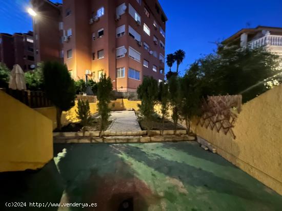 ADOSADO DE 3 DORMITORIOS CON TERRAZA - ZONA LOS HUERTOS, JUNTO A GABRIEL MIRÓ, ORIHUELA - - ALICANT