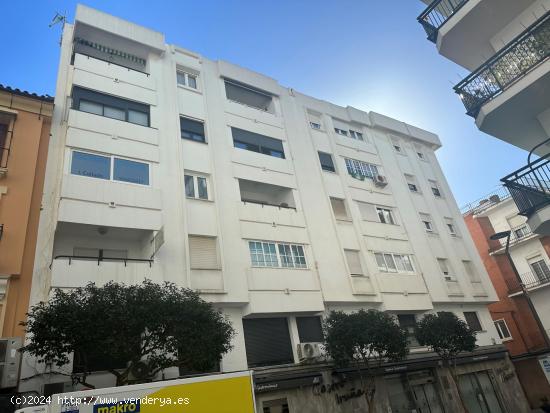 SE VENDE PISO EN EL CENTRO DE ALGECIRAS - CADIZ