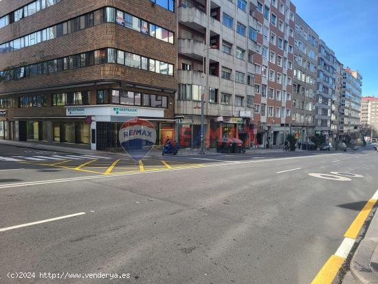 3 plazas de garaje en venta en Calle Coruña, Vigo - PONTEVEDRA