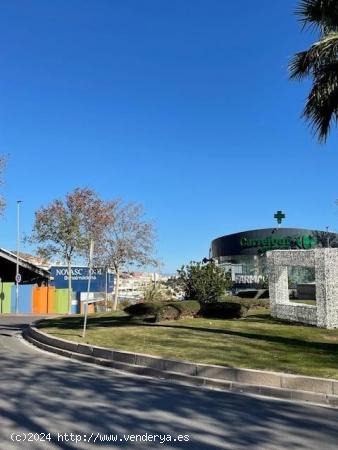  LOCAL EN CENTRO COMERCIAL ARENAL GOLF EN BENALMÁDENA - MALAGA 