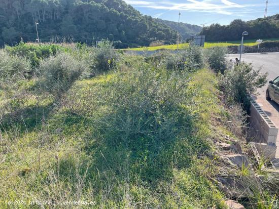 Terreno Urbanizable en Ferreries con Vistas Despejadas al Campo - BALEARES