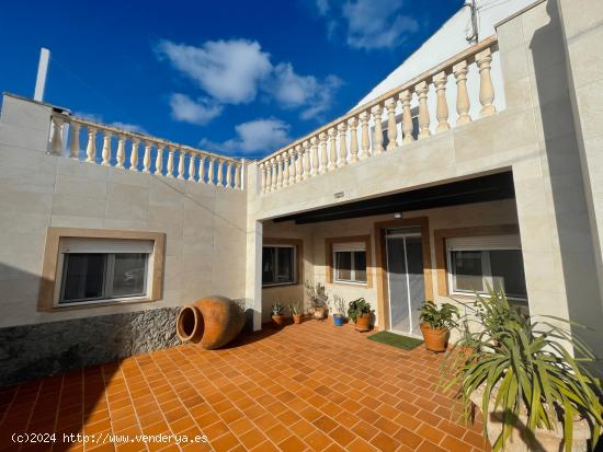  Chalet en Trabaluger – Espacioso, Reformado y con Todas las Comodidades - BALEARES 