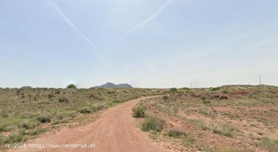 TERRENO MUY CERCA DE SAN VICENTE Y AL PUEBLO DE LA ALCORAYA ALICANTE - ALICANTE