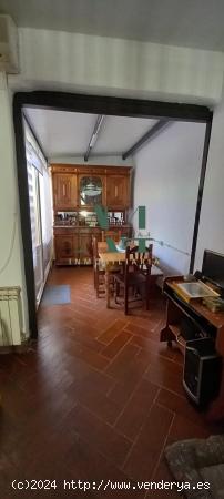 Casa reformada con patio en zona de Plaza Italia - CACERES