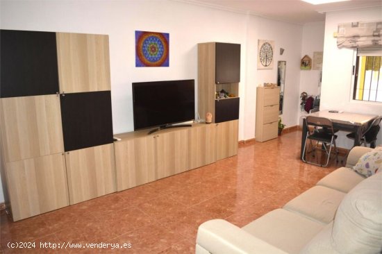 Venta de apartment en Arenales del sol, de 70m2 con 2 dormitorios y 1 baño con plaza de garaje