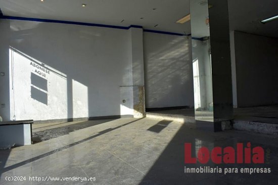 Local comercial junto a Valdecilla, 310m²