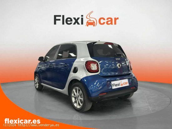 Smart Forfour BASIS PASSION 52 kw 71 CV - Cornellà de Llobregat