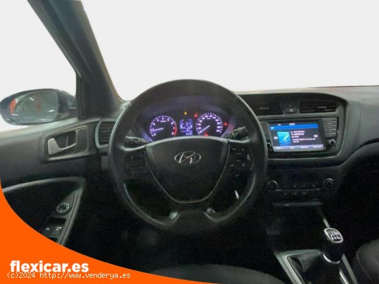 Hyundai i20 1.2 MPI Tecno Nav - Esplugues de Llobregat