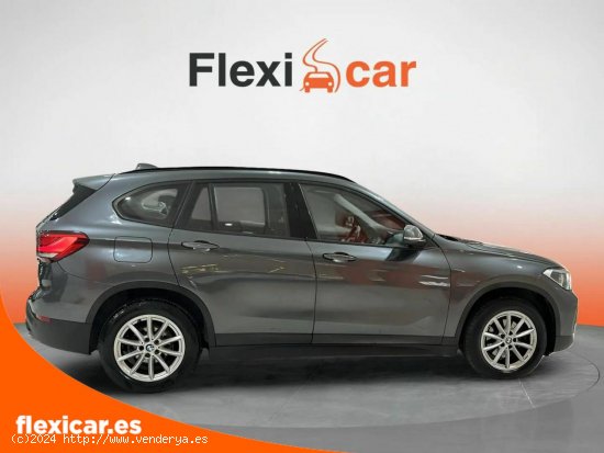 BMW X1 xDrive18d - Pinto