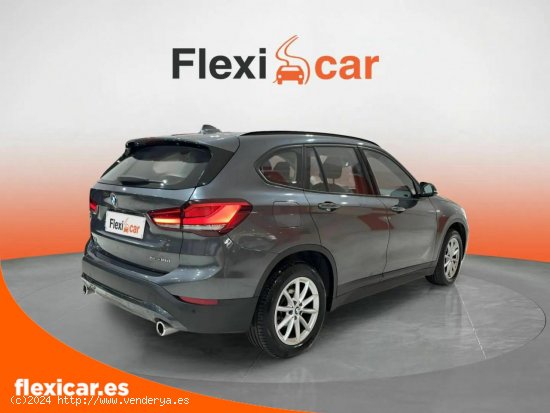 BMW X1 xDrive18d - Pinto