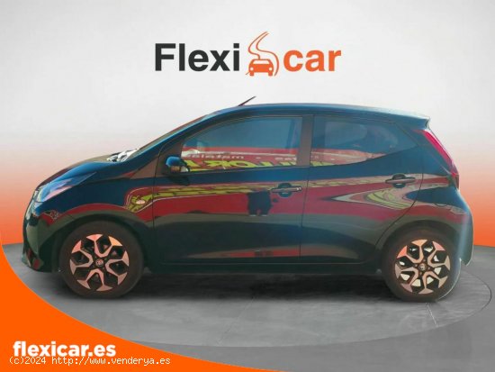 Toyota Aygo 1.0 70 x-play - Granollers