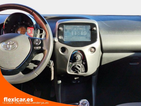 Toyota Aygo 1.0 70 x-play - Granollers