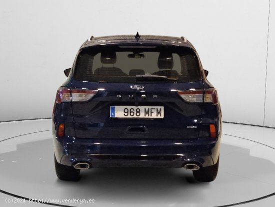 Ford Kuga Hybrid ST-Line - Pamplona