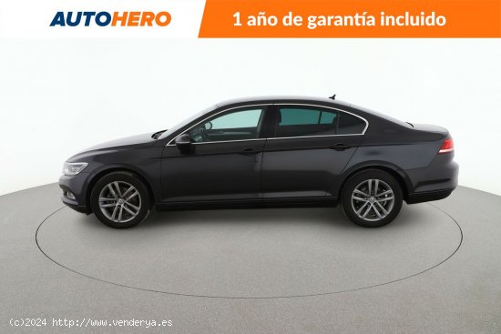 Volkswagen Passat 2.0 TDI Advance BlueMotion - 