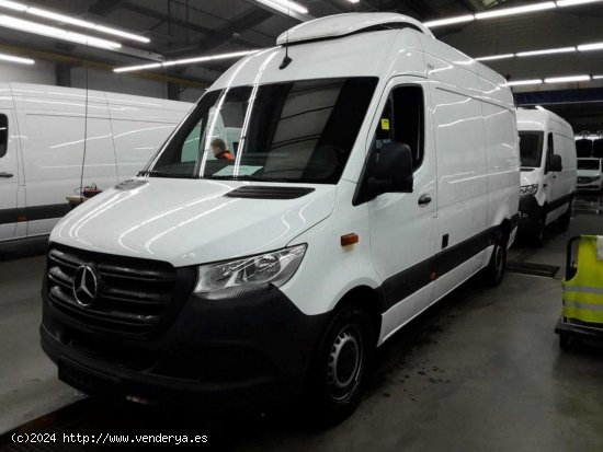  Mercedes Sprinter 316 Isotermo con frío - Daimiel 