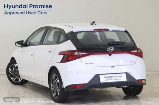 Hyundai i20 1.0 TGDI Klass 100 de 2023 con 11.428 Km por 17.800 EUR. en Barcelona