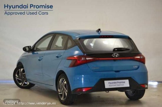 Hyundai i20 1.0 TGDI Klass 100 de 2023 con 13.878 Km por 18.800 EUR. en Barcelona