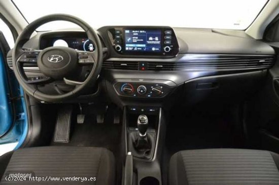 Hyundai i20 1.0 TGDI Klass 100 de 2023 con 13.878 Km por 18.800 EUR. en Barcelona