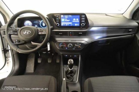 Hyundai i20 1.0 TGDI Klass 100 de 2023 con 18.762 Km por 17.900 EUR. en Barcelona