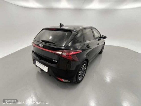 Hyundai i20 1.2 MPI Klass de 2022 con 32.700 Km por 14.400 EUR. en Barcelona