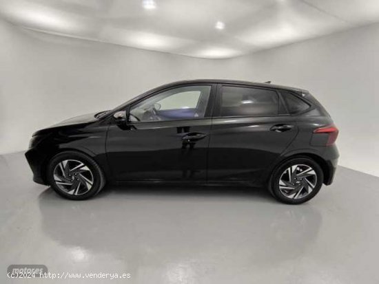 Hyundai i20 1.2 MPI Klass de 2022 con 32.700 Km por 14.400 EUR. en Barcelona