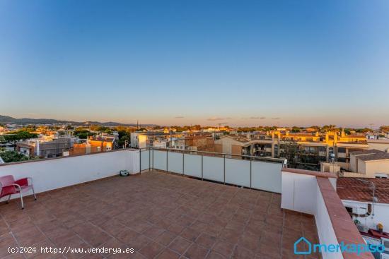 Se vende atico con terraza en Playafels, Castelldeffels - BARCELONA