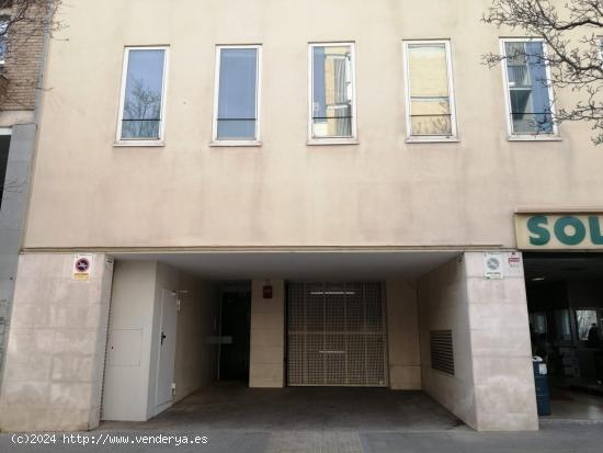 Plaza de garaje en venta calle de la Creu - BARCELONA