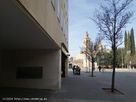 Plaza de garaje en venta calle de la Creu - BARCELONA