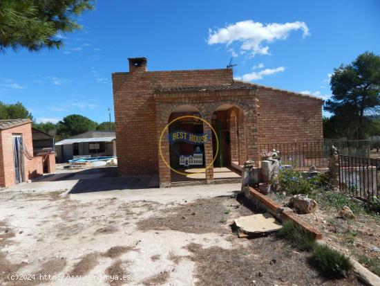 OPORTUNIDAD CASA DE CAMPO EN BOCAIRENT(VALENCIA) - VALENCIA