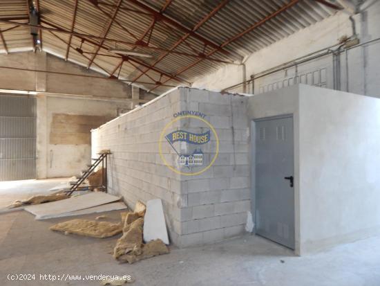 NAVE INDUSTRIAL A LA VENTA CON MUY BUENA UBICACIÓN EN AIELO DE MALFERIT(VALENCIA) - VALENCIA