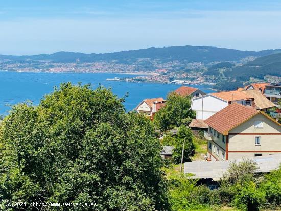 Chalet en Redondela con jardín y piscina - PONTEVEDRA