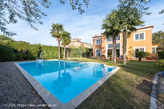 CASA DE 5 HABITACIONES CON GARAJE JARDIN Y PISCINA EN AIGUESVERDS REUS - TARRAGONA