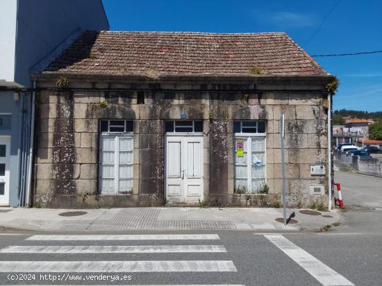 CASA PARA REFORMAR A UN PASO DEL CENTRO DE RIBEIRA - A CORUÑA