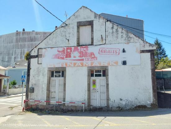 CASA PARA REFORMAR A UN PASO DEL CENTRO DE RIBEIRA - A CORUÑA