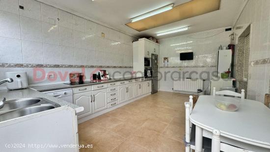 Casa con terreno en zona San Paio - PONTEVEDRA