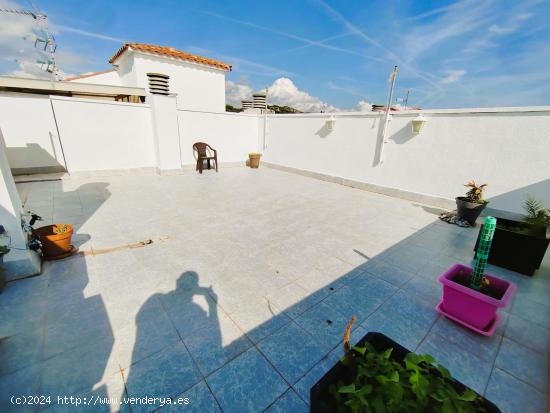 Piso de 60m² con balcón + terraza de 44m² + trastero y plaza de garaje - TARRAGONA